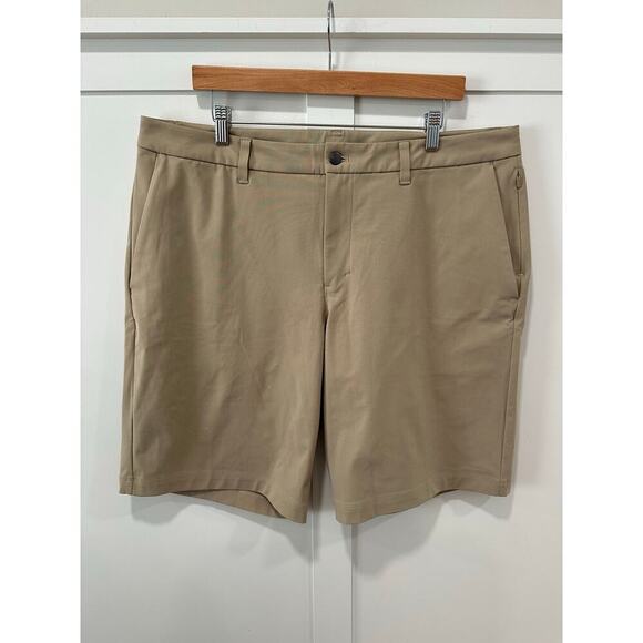 Lululemon ABC Shorts Size 38 - Picture 1 of 5